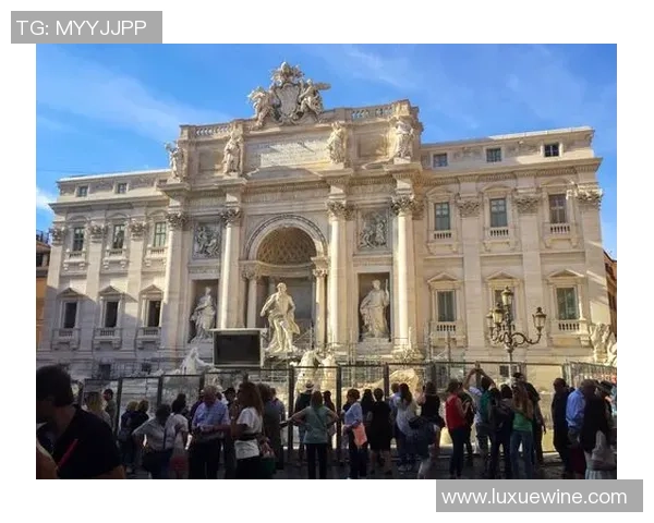 罗马足球的辉煌与堕落：从巅峰到低谷的历史反思与未来展望